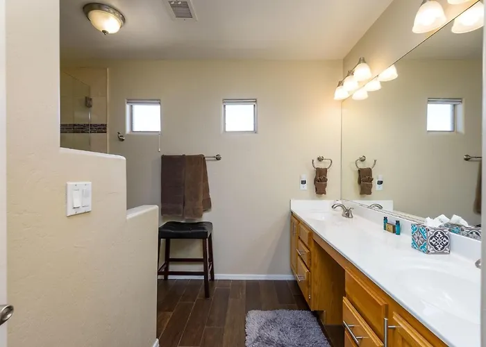 Raintree Apartment Scottsdale